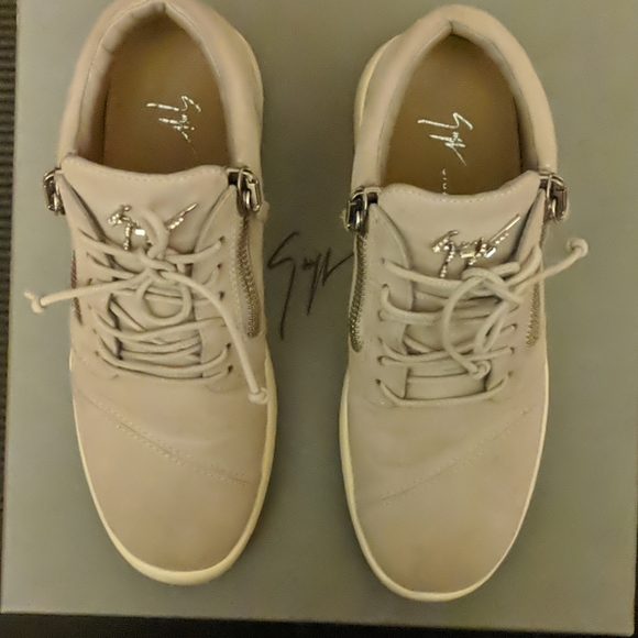 Giuseppe Zanotti crystal suede sneakers - Picture 3 of 12